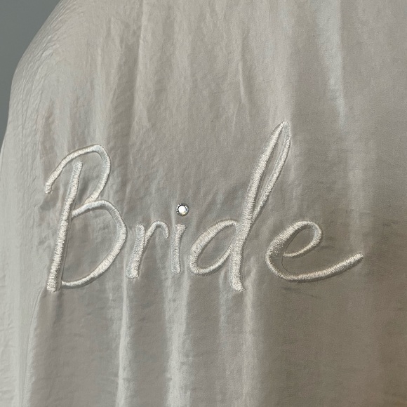 “Bride” Robe - Picture 6 of 7